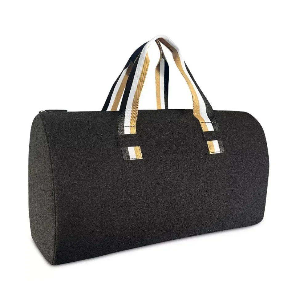 HUGO BOSS Men Weekender Bag in Black w. tri-color Handle